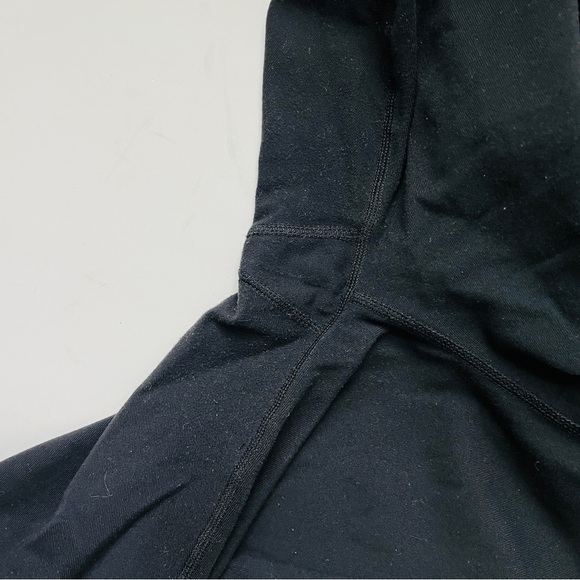 Athleta BLACK Mesh Side Panel Capri Leggings - Picture 5 of 9